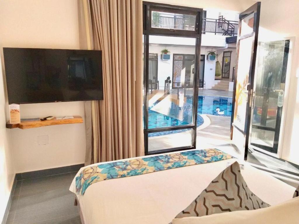 White Breeze Palawan Boutique Hotel Puerto Princesa Exterior foto